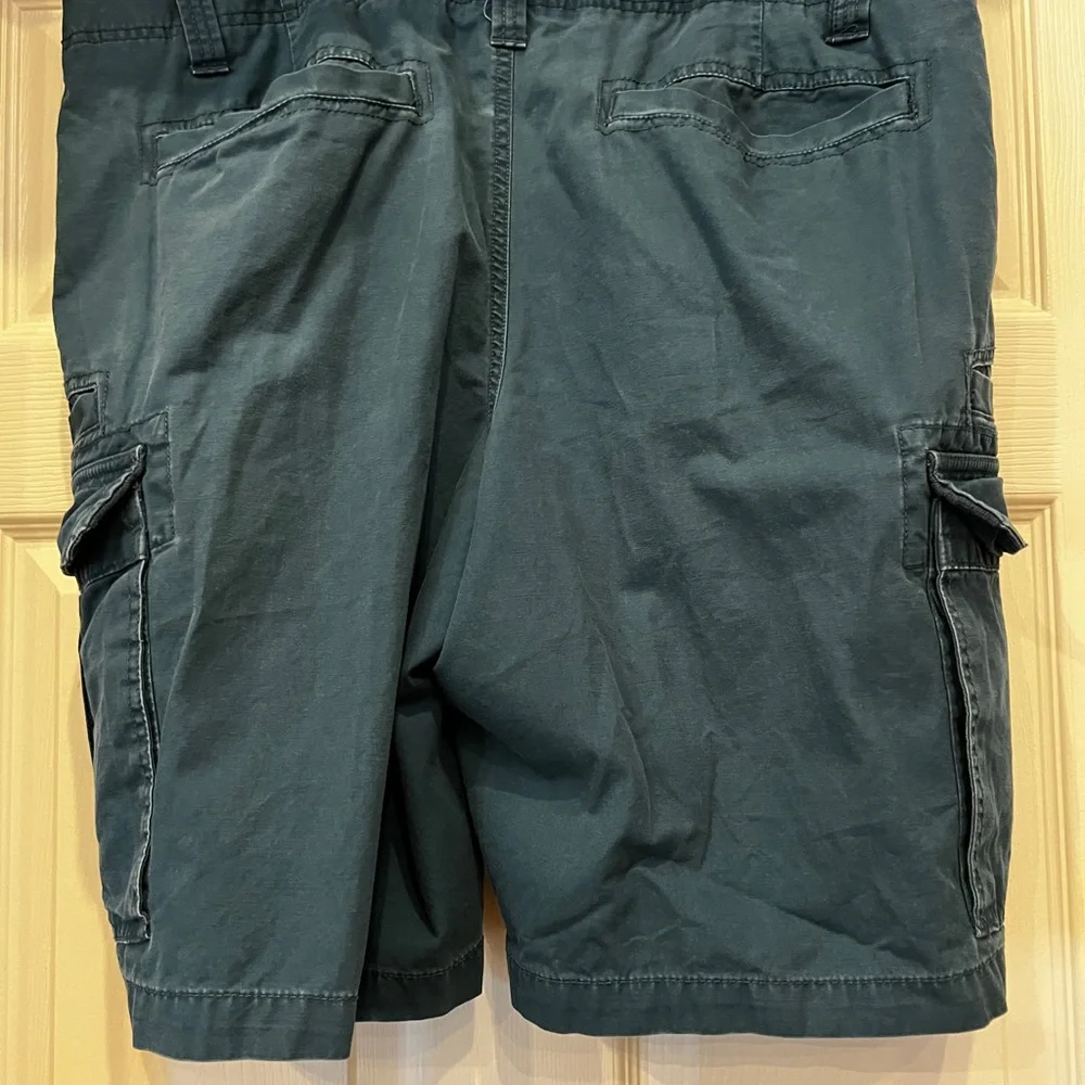 Red Camel Men’s Cargo shorts size Size 38